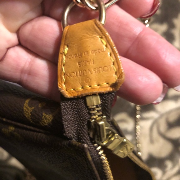 Louis Vuitton Mini Pochette Monogram Clutch - Picture 6 of 14